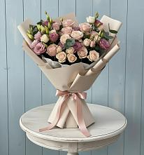 Букет цветов из:  Розы и Лизиантусы в Тарасовском