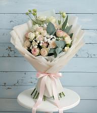 Букет цветов из:  Розы и Лизиантусы в Тарасовском