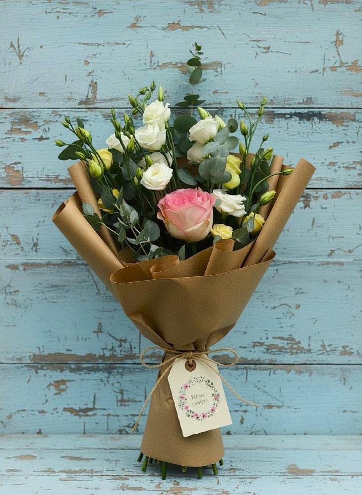 Букет цветов из: Розы и Лизиантусы в Тарасовском