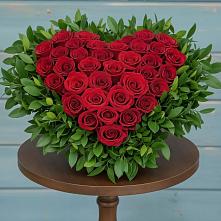 Цветочная композиция из Розы в виде сердца в Тарасовском