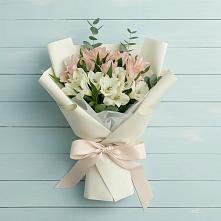 Букет цветов из:  Альстромерии в Тарасовском