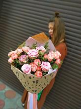 Букет цветов из:  Розы #REPLACE_PRED# Тарасовском