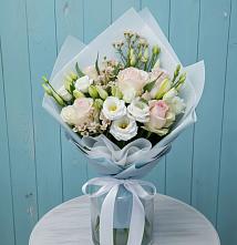 Букет цветов из:  Розы и Лизиантусы в Тарасовском