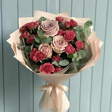 Букет цветов из:  Гвоздики и Розы в Тарасовском